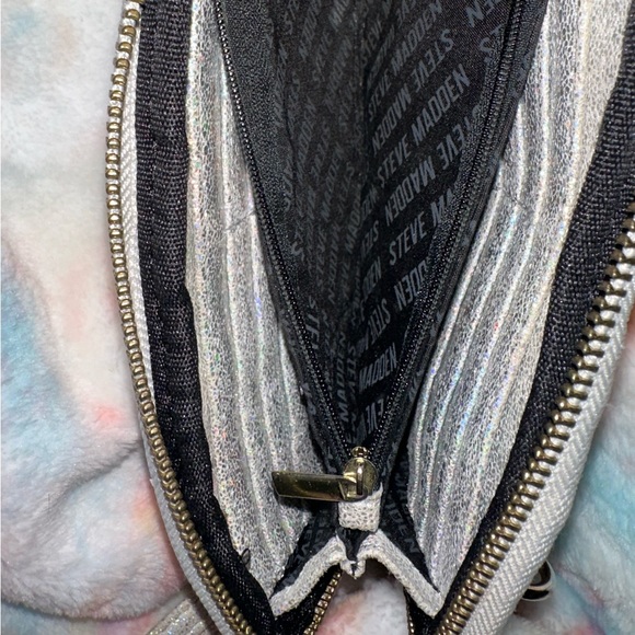 Steve Madden Holographic Zippy Wallet/Clutch Wristlet Strap - Picture 6 of 16
